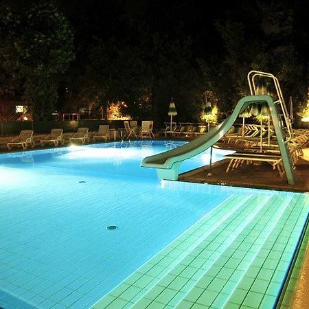 Hotel Giamaika Cesenatico Luaran gambar